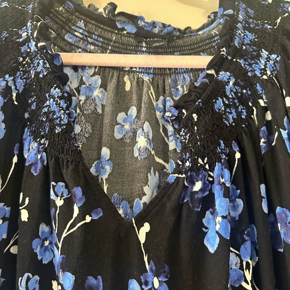 Talbots size large Elegant Blue Floral Dress - Picture 3 of 7